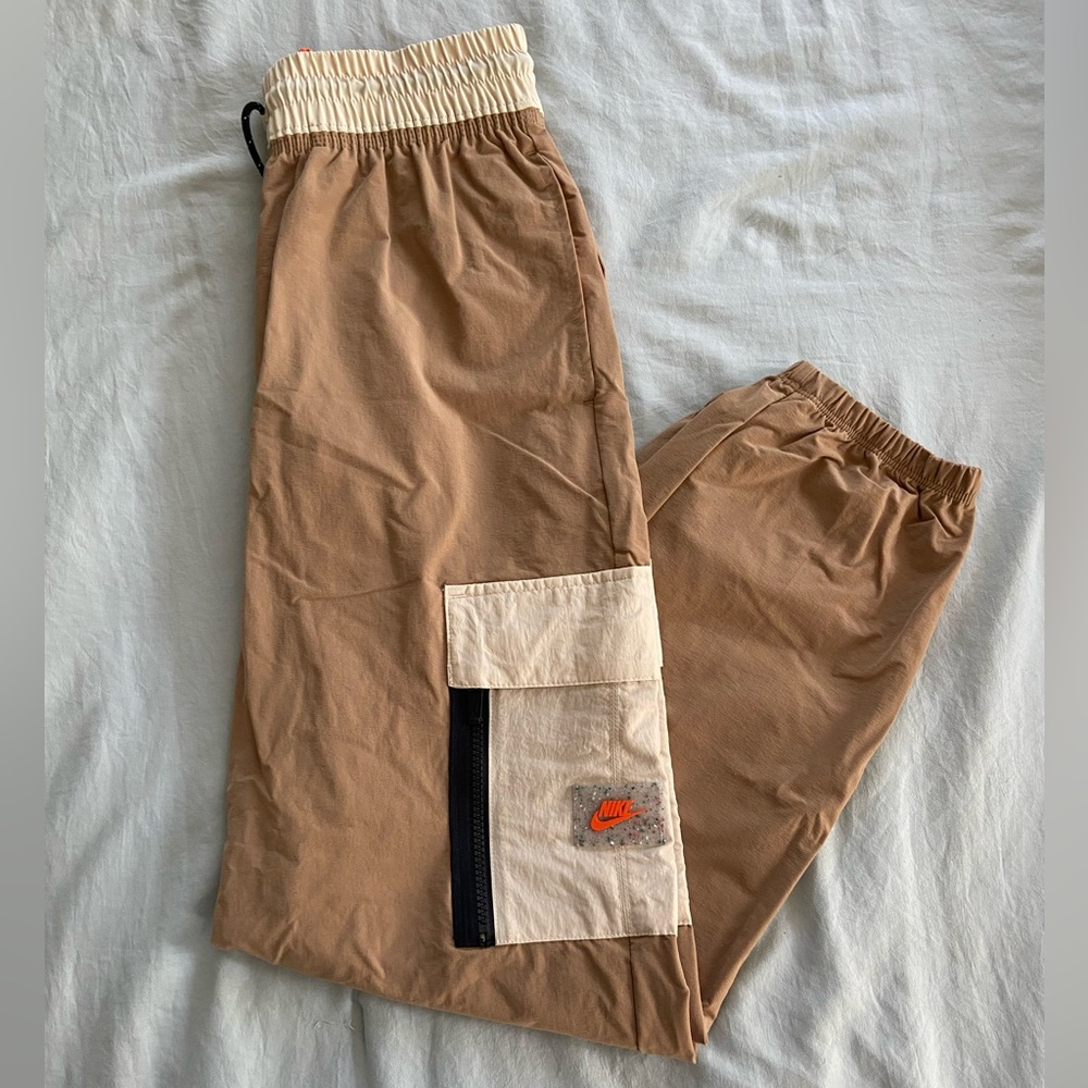 Nike Women's Sportswear Cargo Pants
